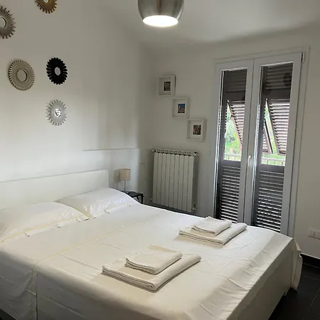 Life Guest house *