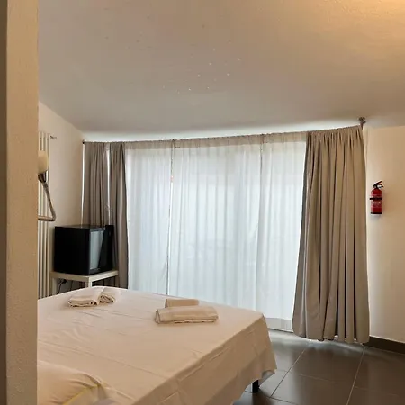Life Guest house